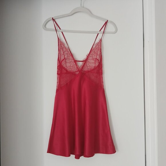 Victoria's Secret Other - Victoria's Secret Plunge Slip Chemise